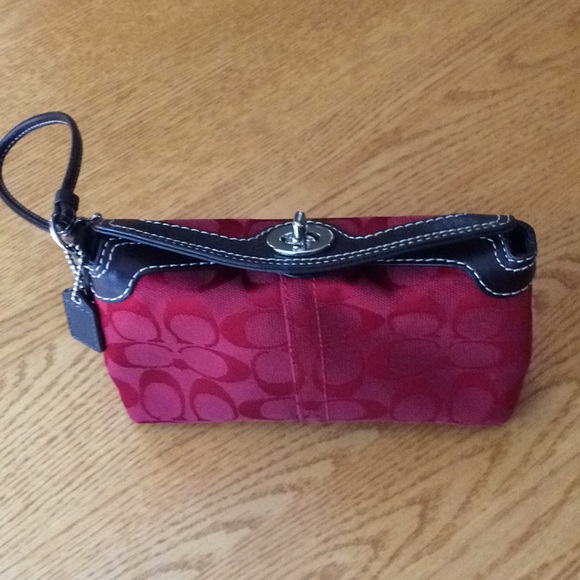 Coach Wristlet - Picture 2 of 7